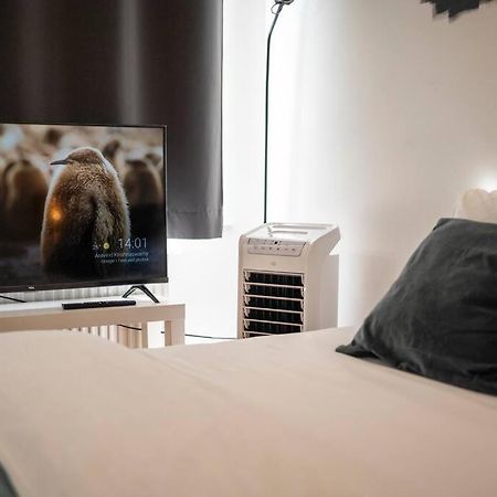 Superb 3 Bedroom & 3 Bathroom Duplex In Brussels City Centre Экстерьер фото