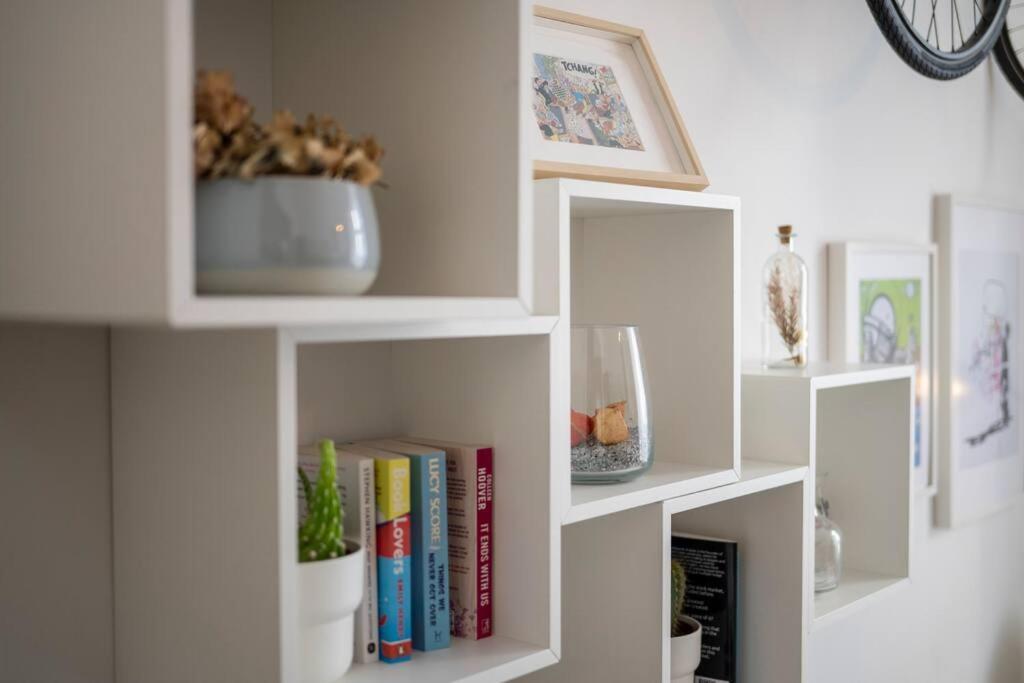 Superb 3 Bedroom & 3 Bathroom Duplex In Brussels City Centre Экстерьер фото