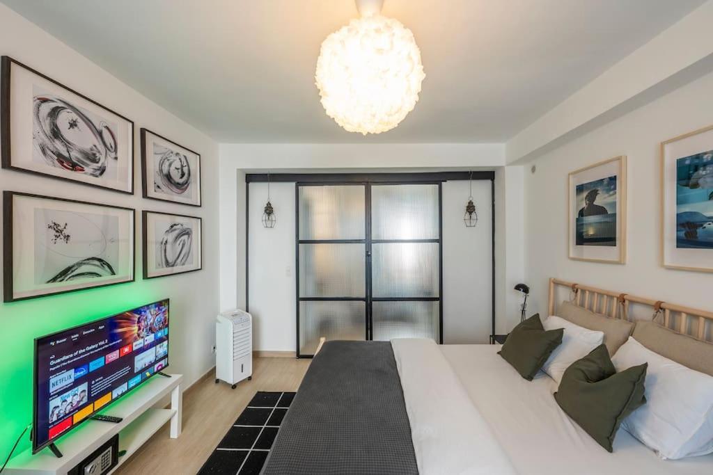 Superb 3 Bedroom & 3 Bathroom Duplex In Brussels City Centre Экстерьер фото