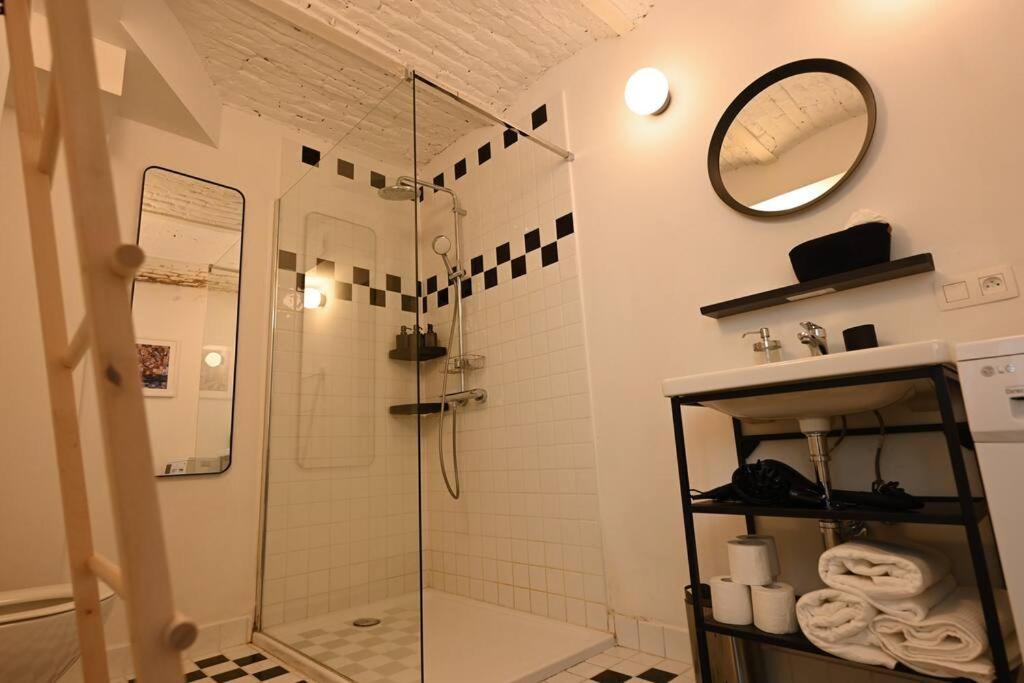 Superb 3 Bedroom & 3 Bathroom Duplex In Brussels City Centre Экстерьер фото