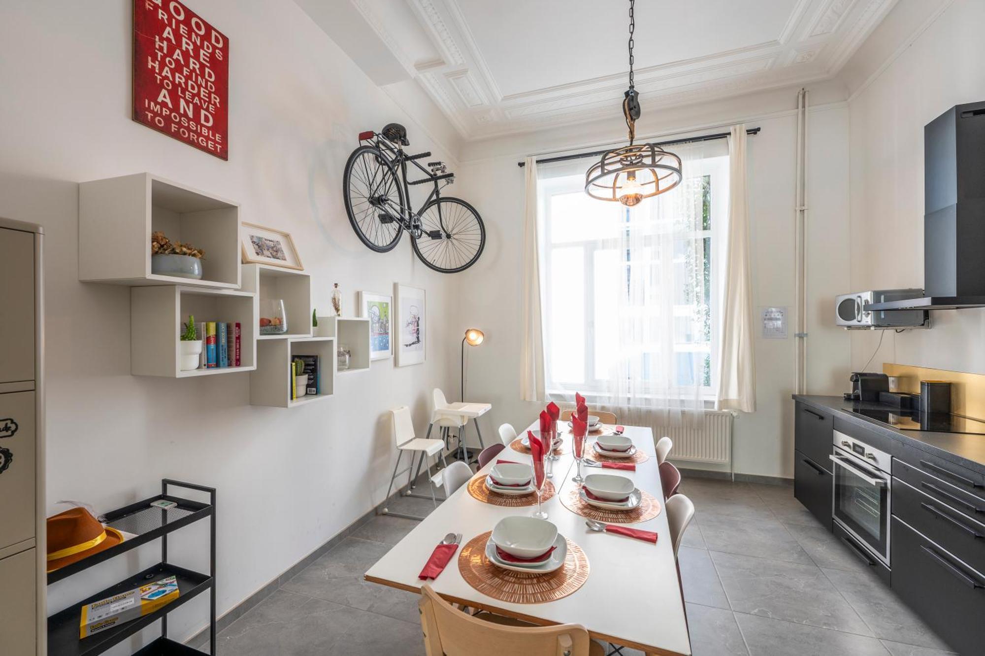 Superb 3 Bedroom & 3 Bathroom Duplex In Brussels City Centre Экстерьер фото